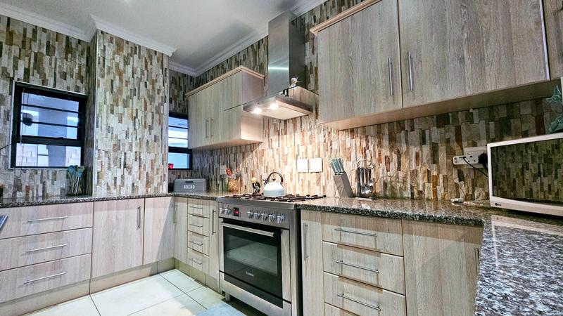 5 Bedroom Property for Sale in Dana Bay Western Cape